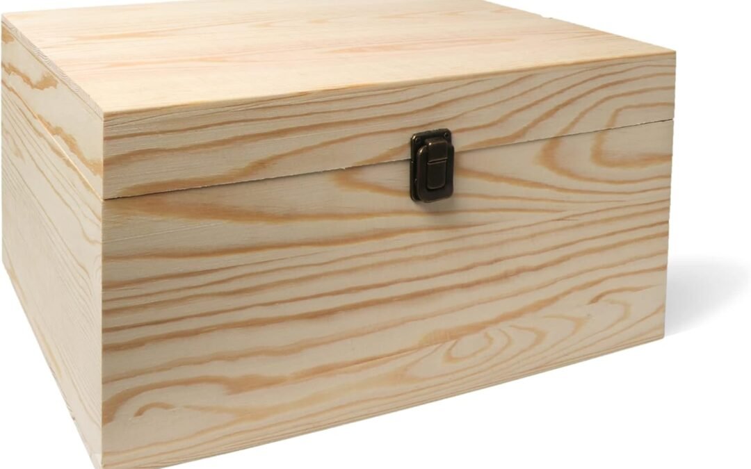 Wholesale OEM ODM 13.8×9.9×6.7-Inch/ 3.33-Gal. X-Large Unfinished Wooden Box for DIY Crafts & Storage with Hinges & Retro Front Clasps – Natural Pine – Smooth Paintable Surface Factory & Supplier