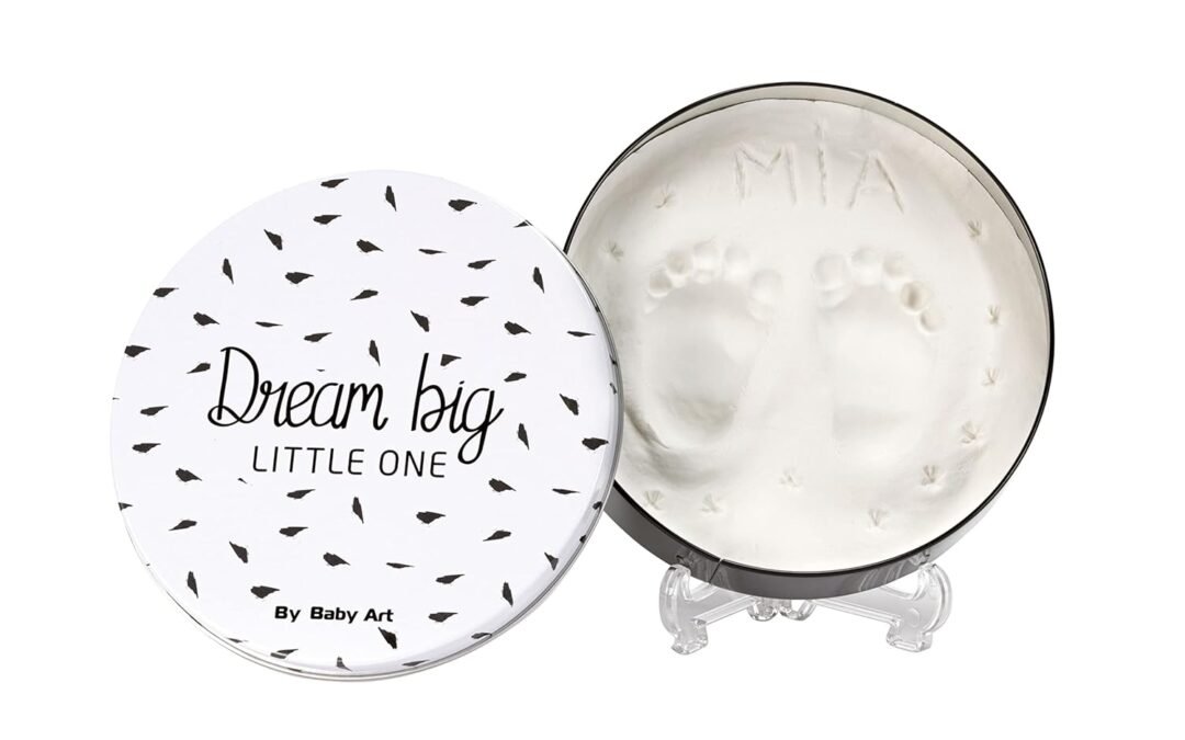 Wholesale OEM ODM Magic Box White and Black Round Metal Box with Modeling Pasta Kit, Baby Hands and feet Imprint kit, Birth Gift or Baptism Favor Factory & Supplier